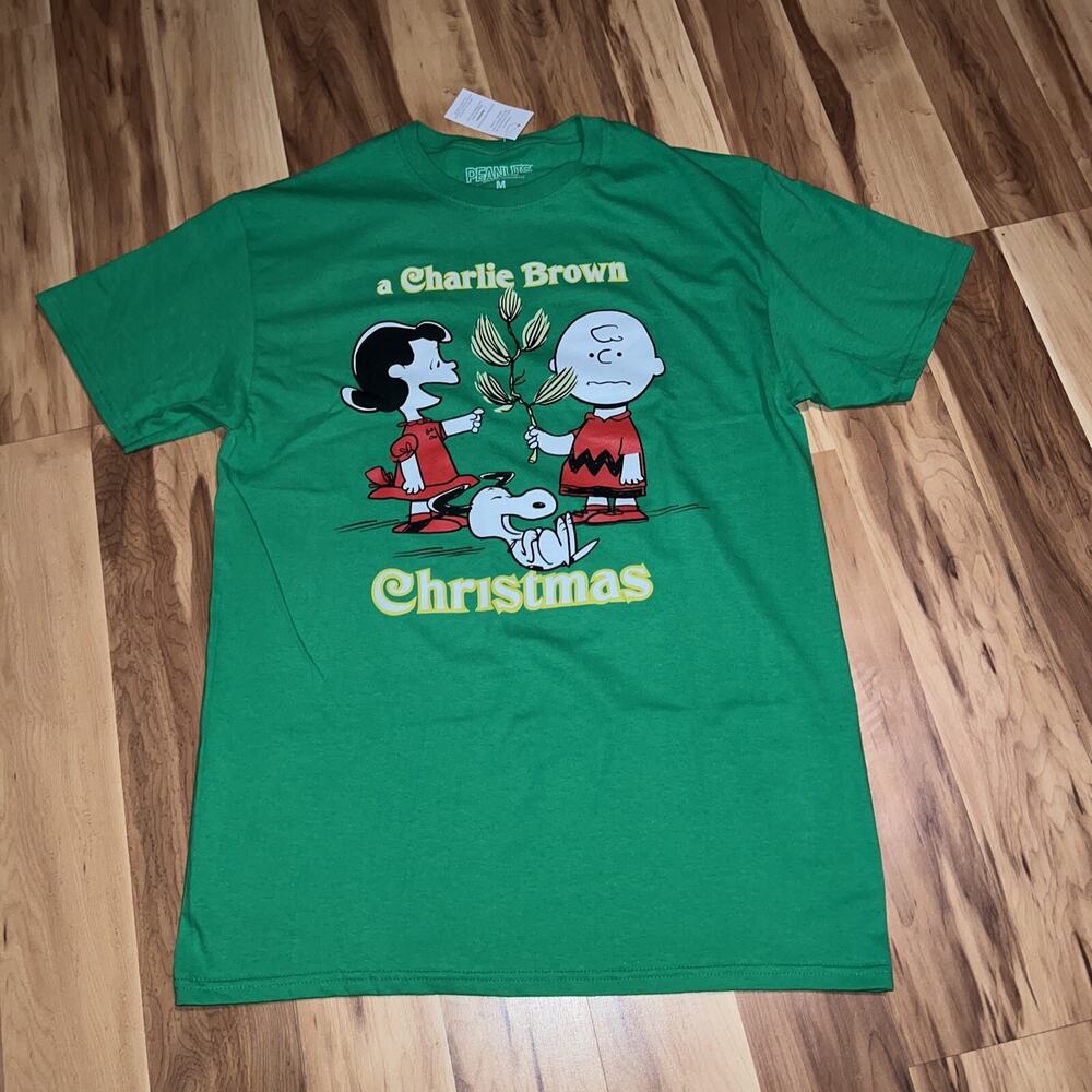 Charlie Brown Christmas T shirt Men’s Medium Green